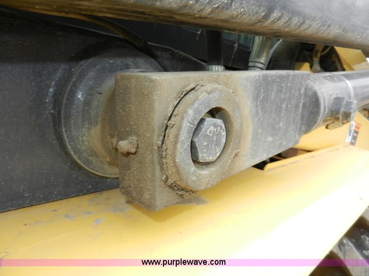 image for item AB9597 New Holland LS180 skid steer