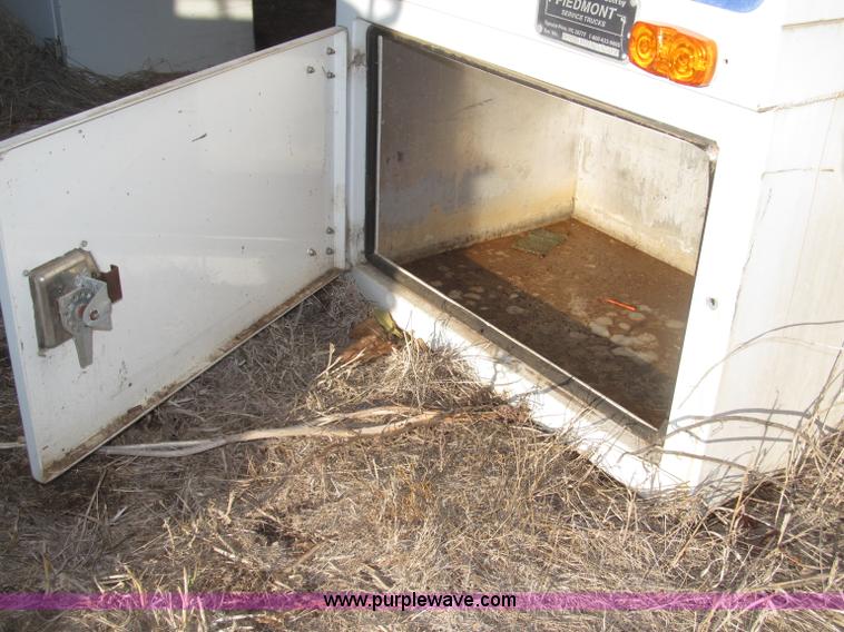 image for item B5335 1997 Piedmont truck body