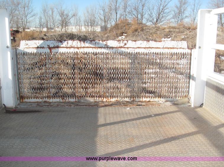 image for item B5335 1997 Piedmont truck body