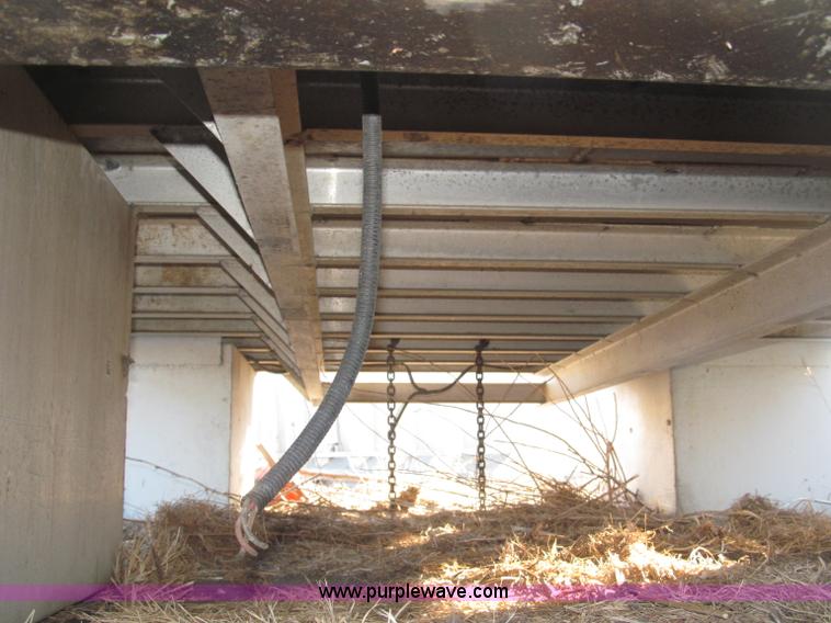 image for item B5335 1997 Piedmont truck body