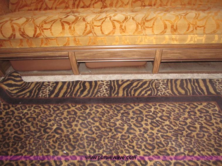 image for item B5337 1976 Airstream S0V31 31' travel trailer