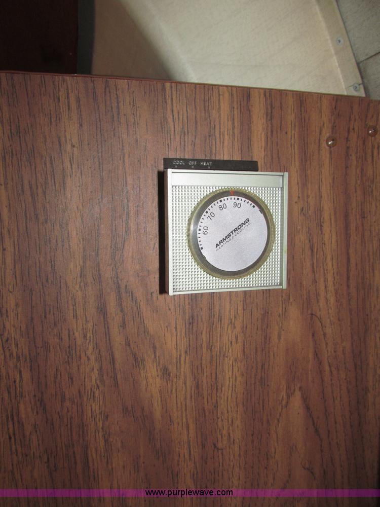 image for item B5337 1976 Airstream S0V31 31' travel trailer