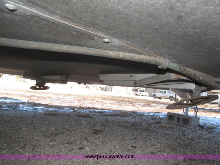 image for item B5337 1976 Airstream S0V31 31' travel trailer