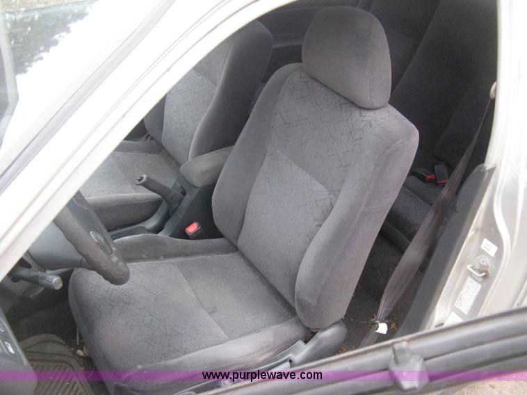 image for item B8402 1999 Honda Civic EX