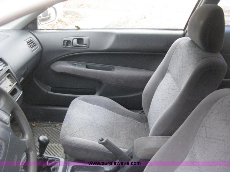 image for item B8402 1999 Honda Civic EX