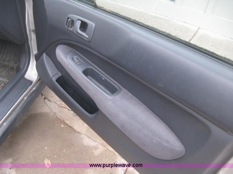 image for item B8402 1999 Honda Civic EX