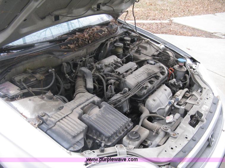 image for item B8402 1999 Honda Civic EX
