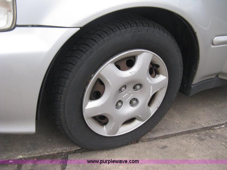 image for item B8402 1999 Honda Civic EX