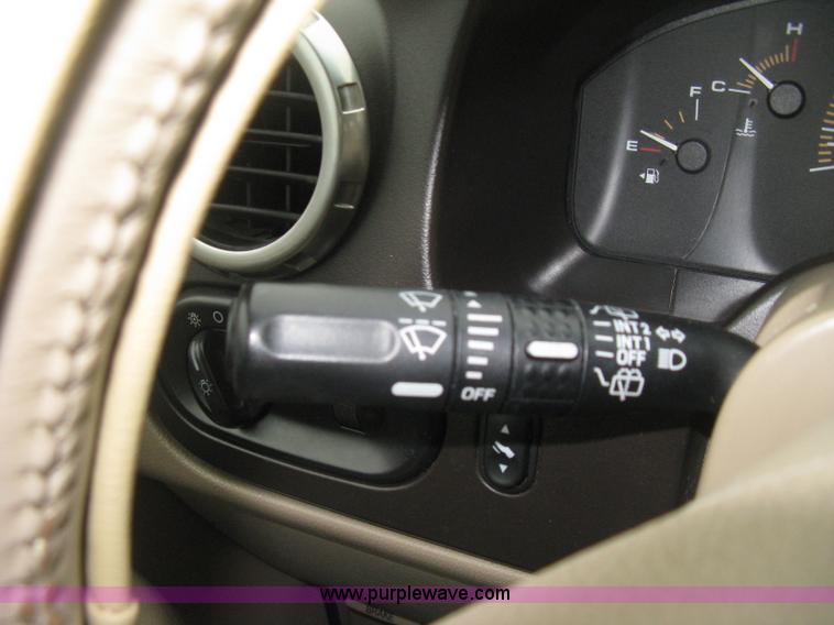 image for item B8403 2003 Ford Expedition Eddie Bauer SUV