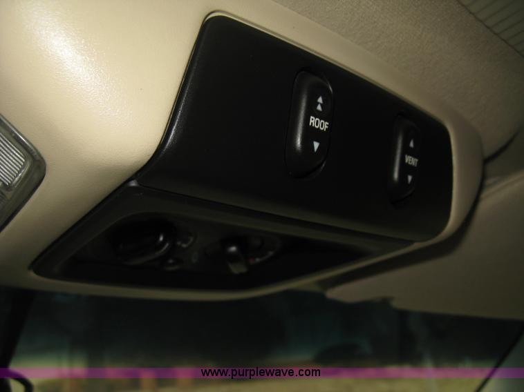 image for item B8403 2003 Ford Expedition Eddie Bauer SUV