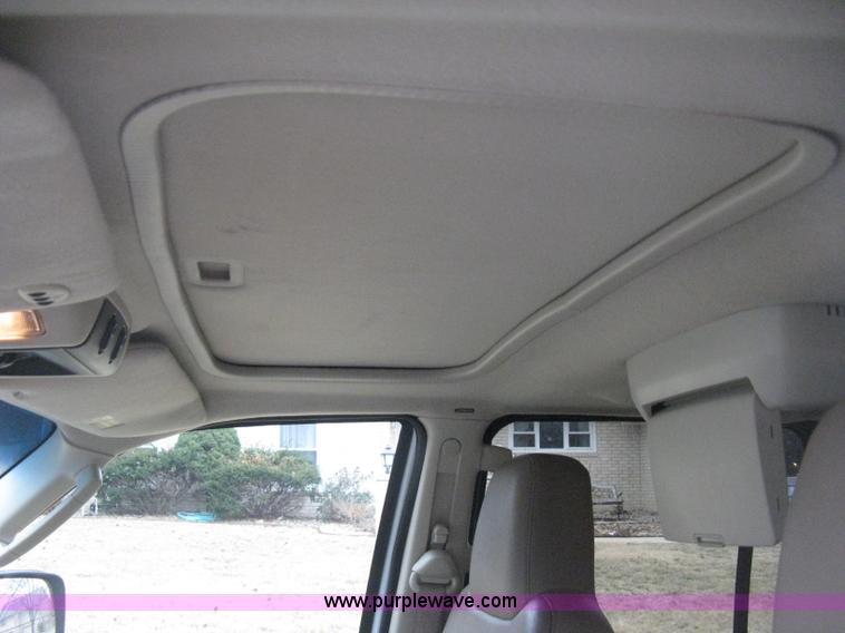 image for item B8403 2003 Ford Expedition Eddie Bauer SUV