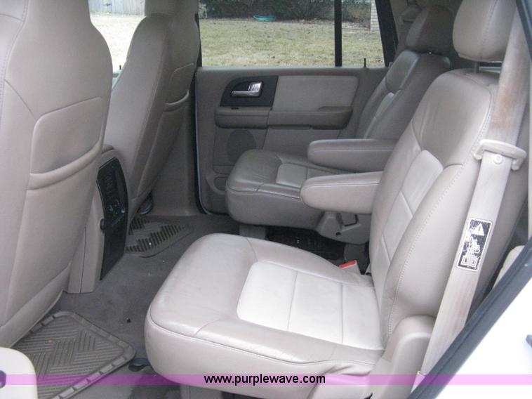image for item B8403 2003 Ford Expedition Eddie Bauer SUV