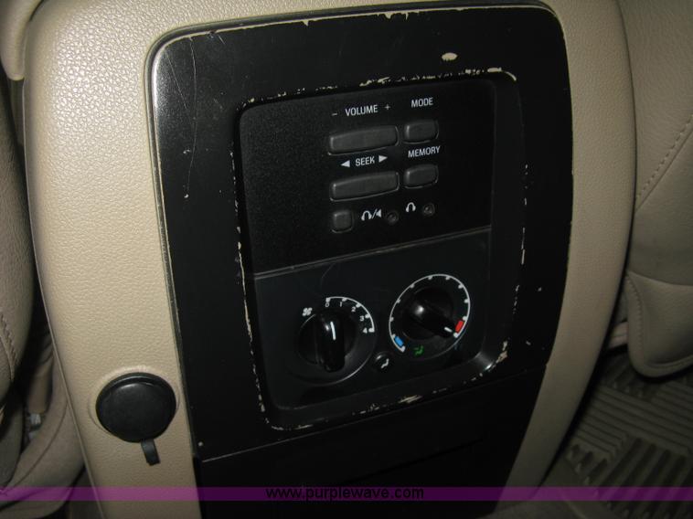 image for item B8403 2003 Ford Expedition Eddie Bauer SUV