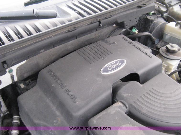 image for item B8403 2003 Ford Expedition Eddie Bauer SUV