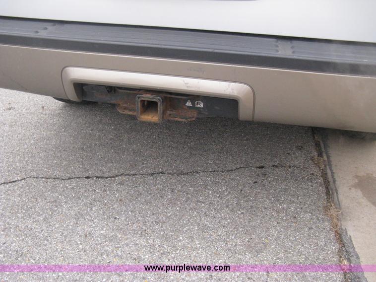 image for item B8403 2003 Ford Expedition Eddie Bauer SUV