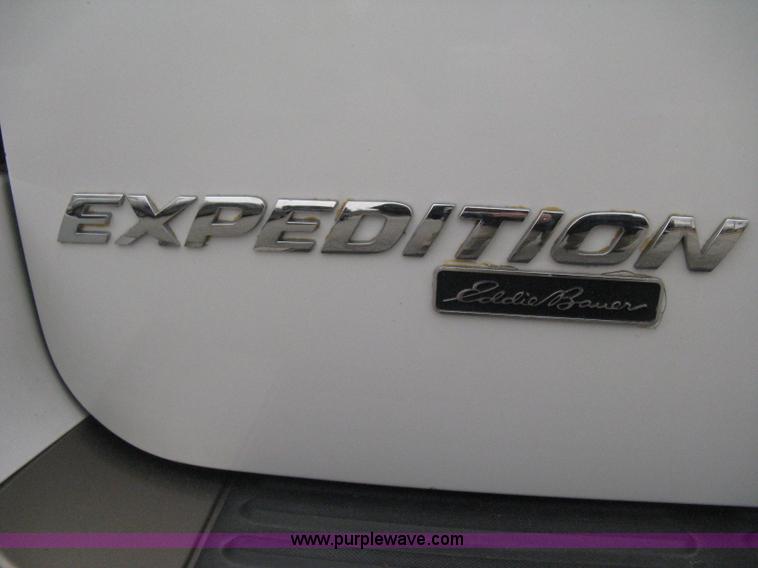 image for item B8403 2003 Ford Expedition Eddie Bauer SUV