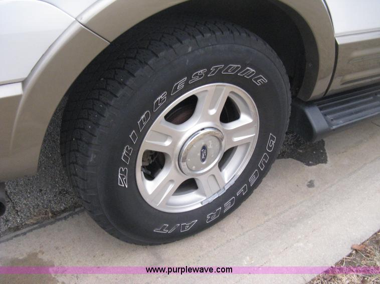 image for item B8403 2003 Ford Expedition Eddie Bauer SUV