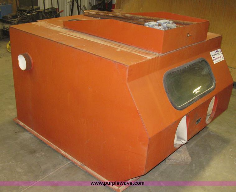 image for item B8405 Barbee 350-3 sand blast cabinet