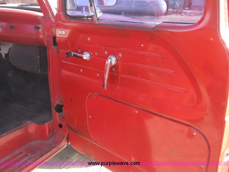 image for item B8416 1963 Ford 100 pickup truck
