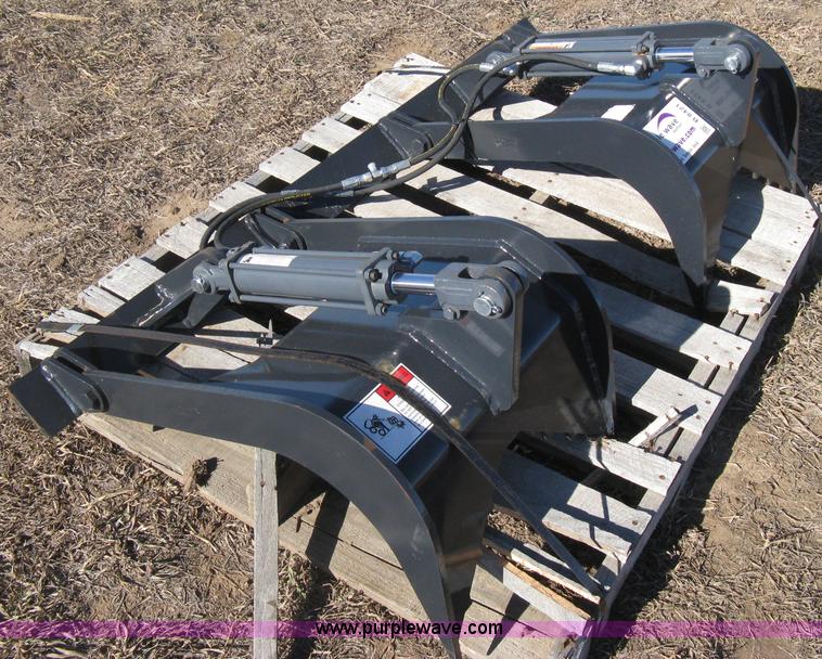 image for item B8421 Stout bucket grapple attachment