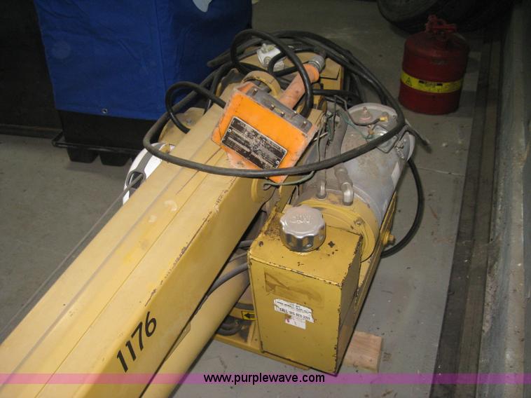 image for item B8423 IMT 2015 telescopic truck mount crane