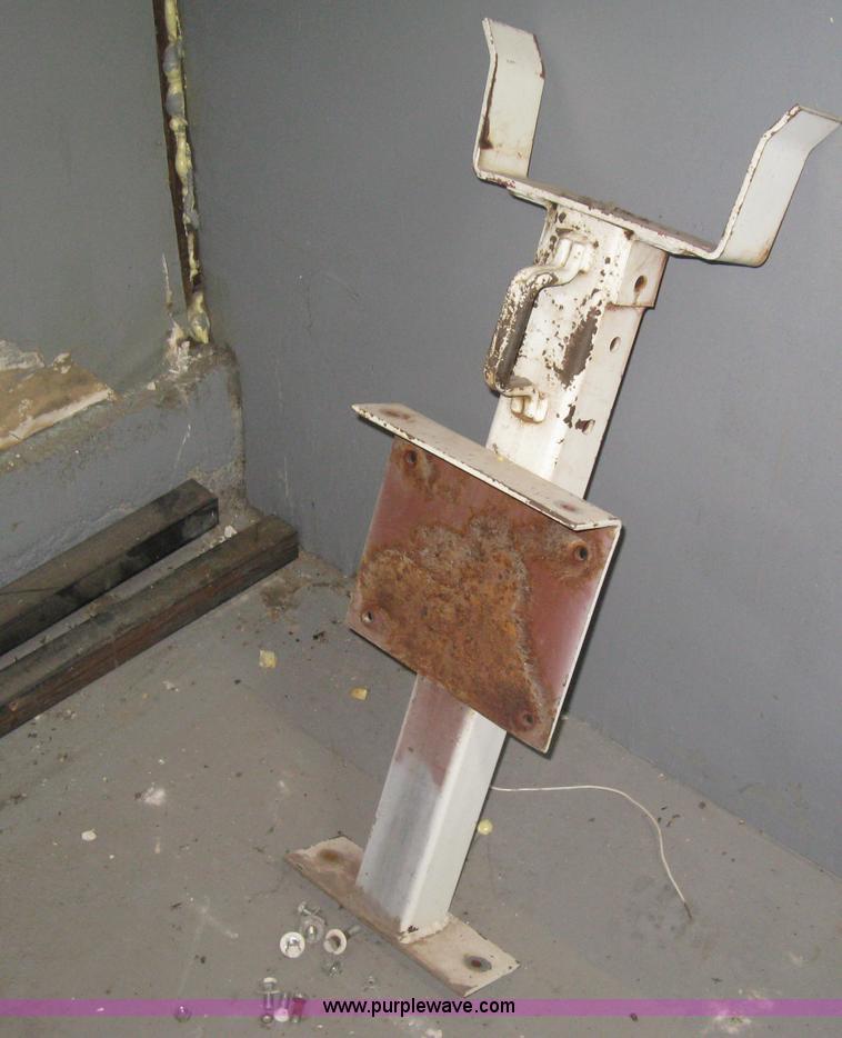 image for item B8423 IMT 2015 telescopic truck mount crane