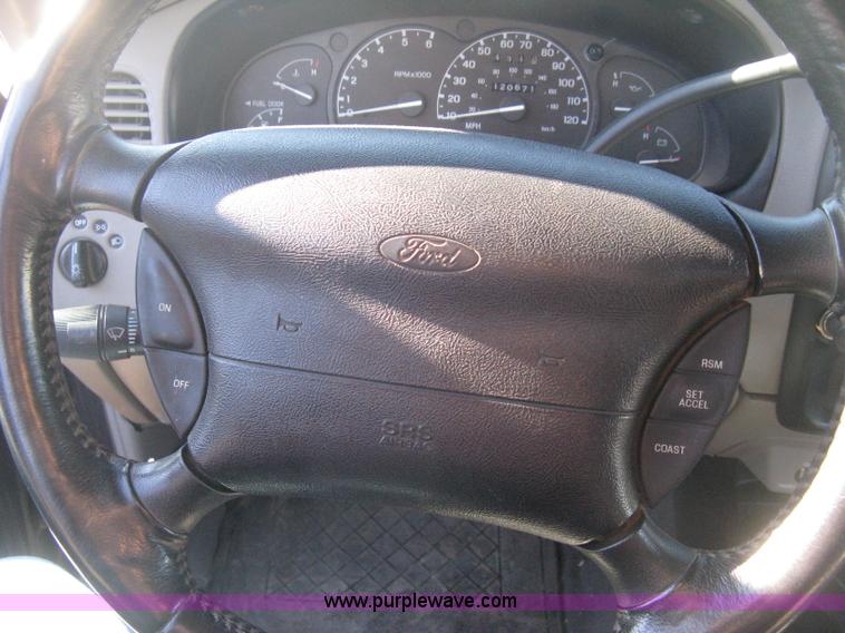 image for item B8425 1999 Ford Ranger XLT SuperCab pickup truck