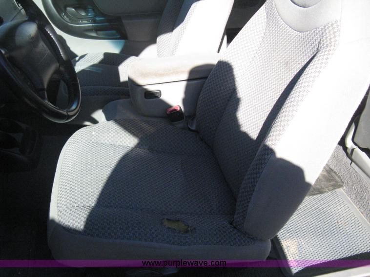 image for item B8425 1999 Ford Ranger XLT SuperCab pickup truck