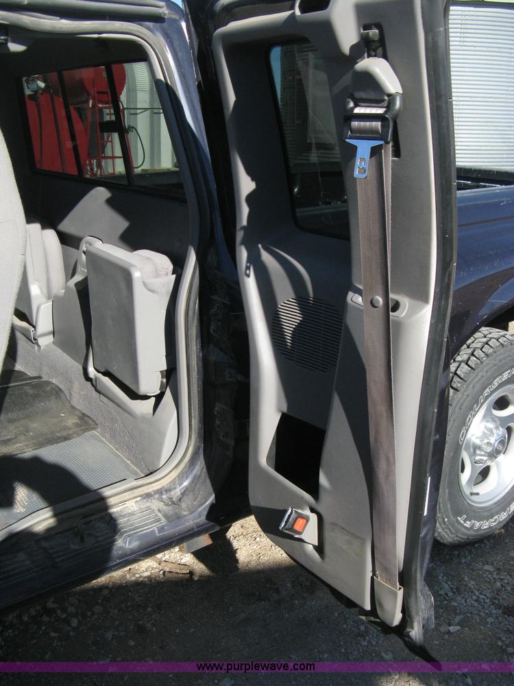 image for item B8425 1999 Ford Ranger XLT SuperCab pickup truck