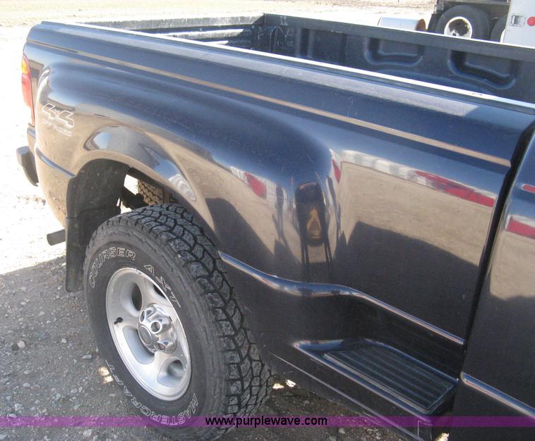 image for item B8425 1999 Ford Ranger XLT SuperCab pickup truck