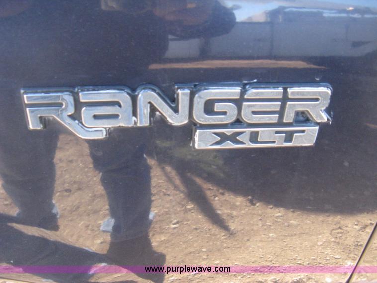 image for item B8425 1999 Ford Ranger XLT SuperCab pickup truck