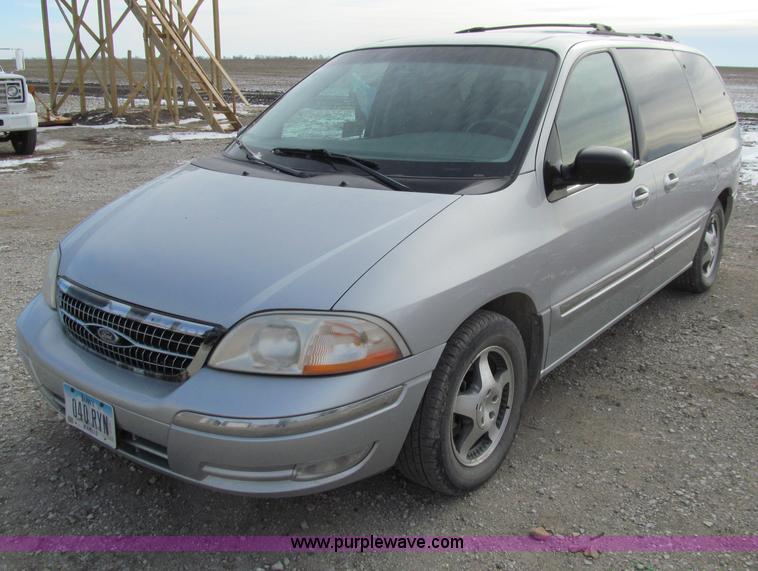 image for item D7148 2000 Ford Windstar SE van