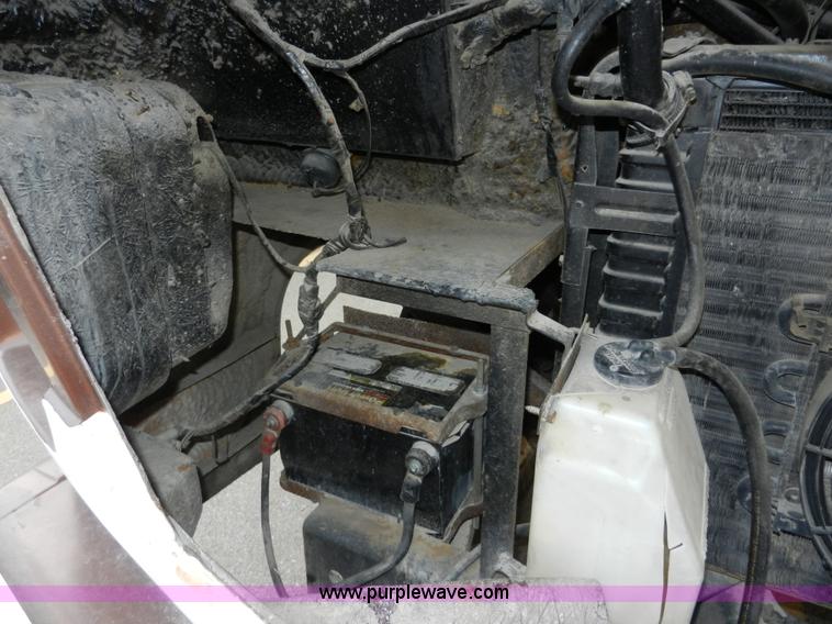 image for item E2537 1984 Chevrolet Allegro Tiffin recreational vehicle