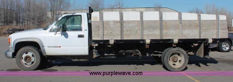 image for item E2538 1998 GMC Sierra 3500 HD dump truck