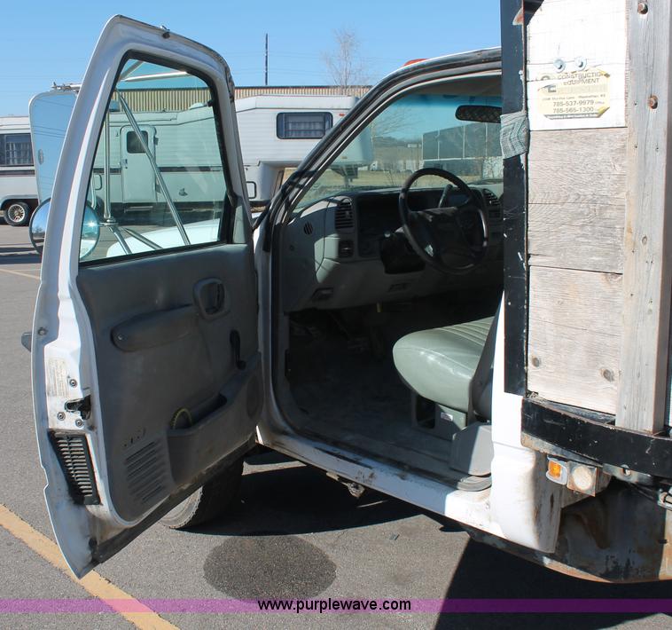 image for item E2538 1998 GMC Sierra 3500 HD dump truck