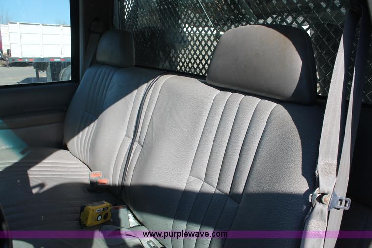 image for item E2538 1998 GMC Sierra 3500 HD dump truck