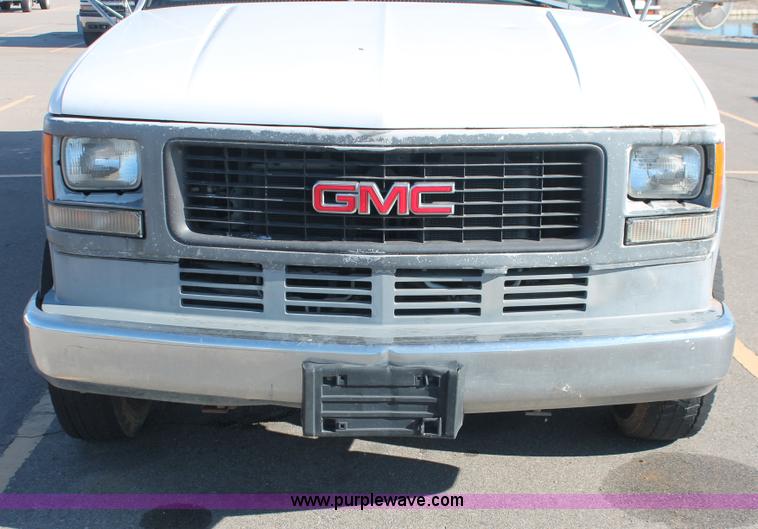 image for item E2538 1998 GMC Sierra 3500 HD dump truck