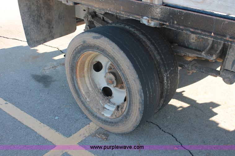 image for item E2538 1998 GMC Sierra 3500 HD dump truck