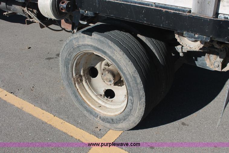 image for item E2538 1998 GMC Sierra 3500 HD dump truck