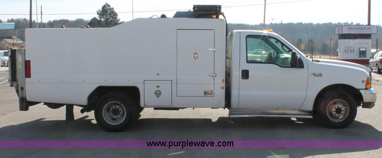 image for item E2542 1999 Ford F350 Super Duty tire service truck
