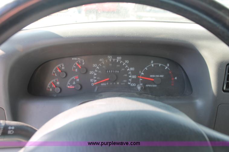 image for item E2542 1999 Ford F350 Super Duty tire service truck