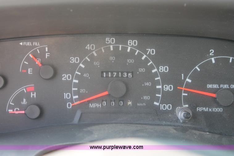 image for item E2542 1999 Ford F350 Super Duty tire service truck