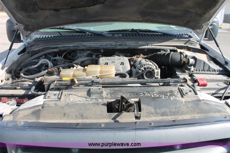 image for item E2542 1999 Ford F350 Super Duty tire service truck