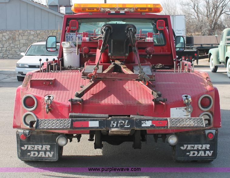 image for item E2545 1998 Ford F450 Super Duty tow truck