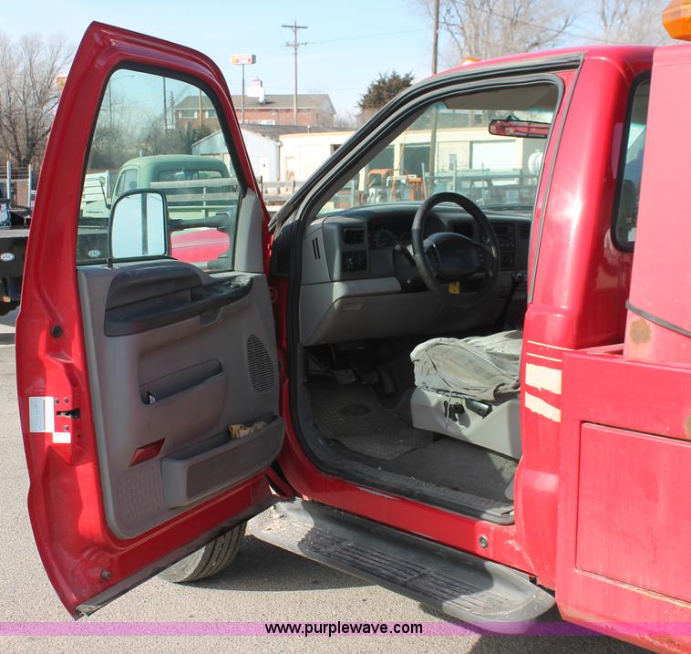 image for item E2545 1998 Ford F450 Super Duty tow truck