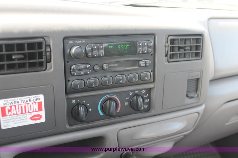 image for item E2545 1998 Ford F450 Super Duty tow truck