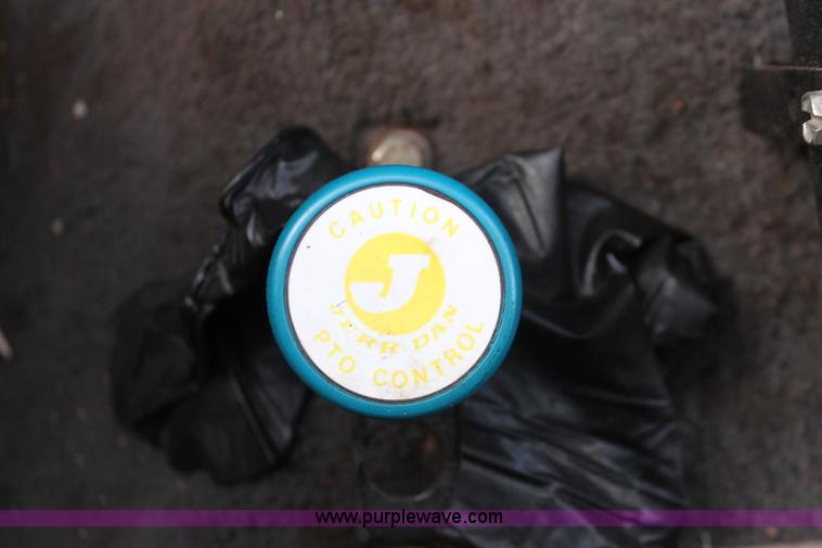 image for item E2545 1998 Ford F450 Super Duty tow truck