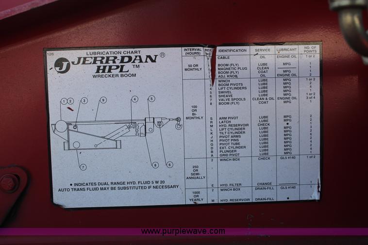 image for item E2545 1998 Ford F450 Super Duty tow truck