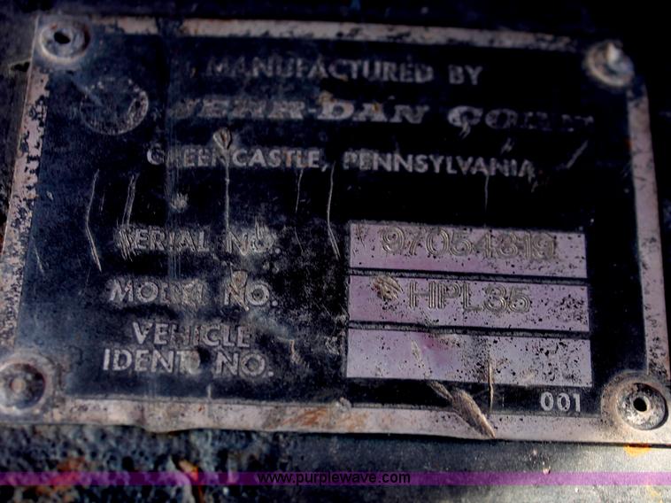 image for item E2545 1998 Ford F450 Super Duty tow truck