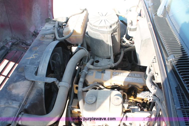 image for item E2547 2001 Chevrolet C6500 rollback truck